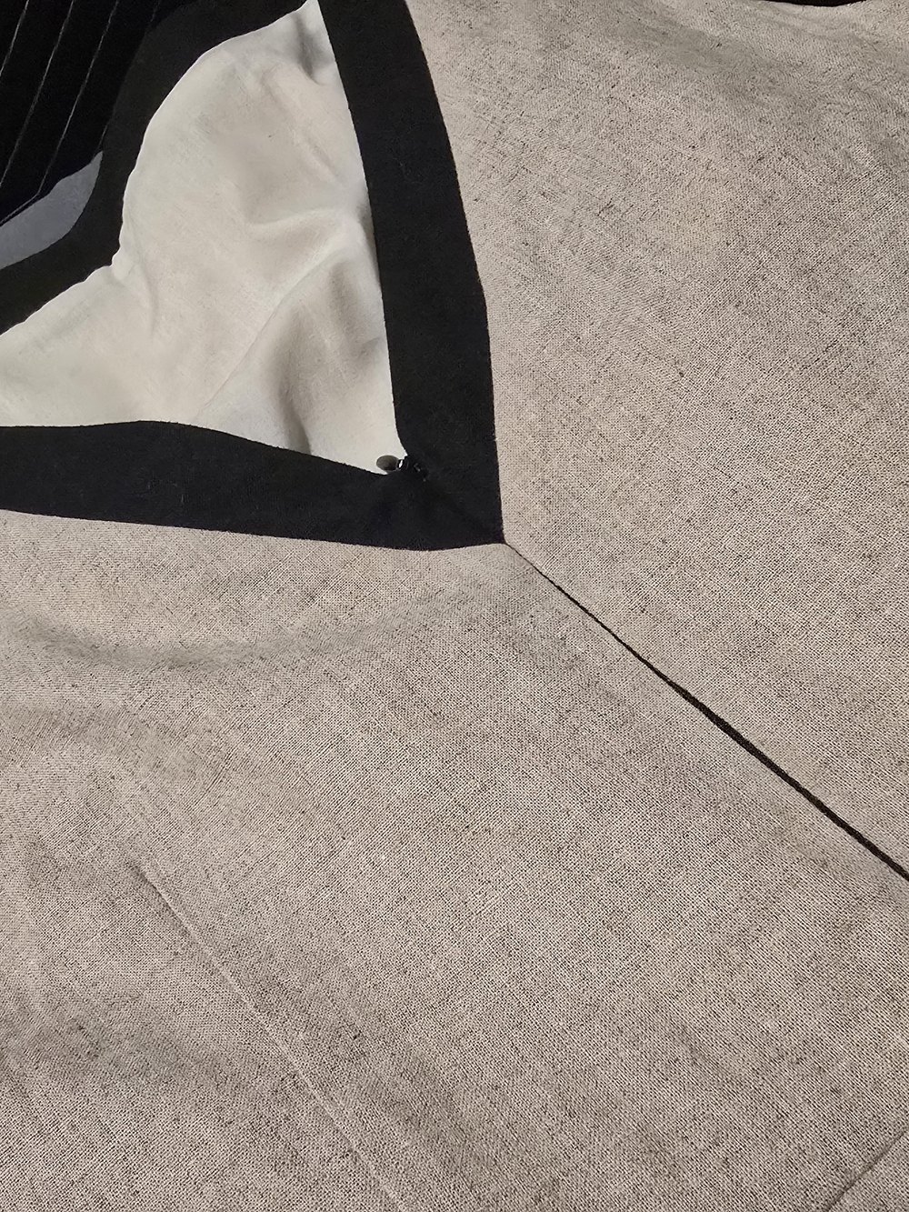 NWT Commense Contrast Trim Maxi Dress (L) - Picture 5 of 6